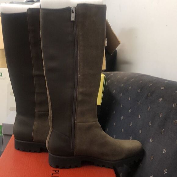 Donald J Pliner Ryker Suede Boot Dark Brown/Oily Suede SZ 8.5 NEW - Picture 4 of 6